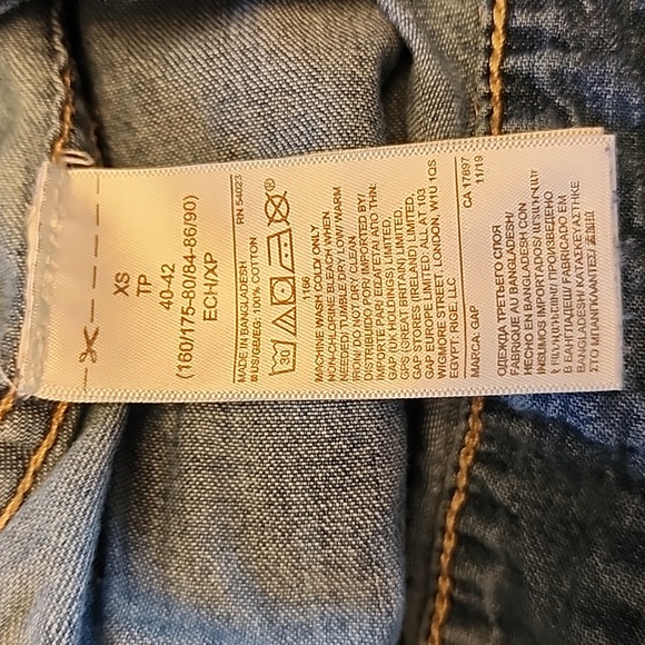 GAP Blue Short Sleeve Denim Jumpsuit - Picture 10 of 10